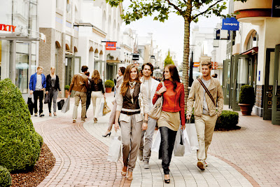 Ψώνια σε φθηνά Outlet Village